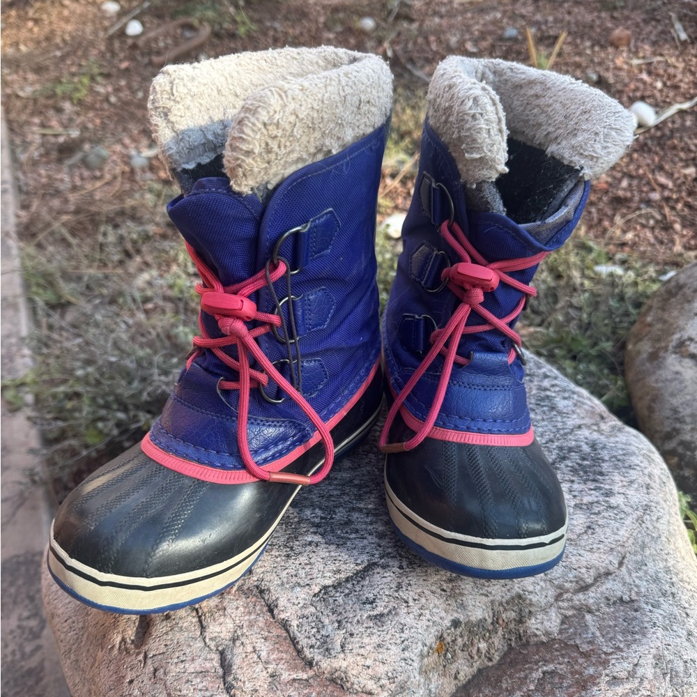 Sorel Girls Yoot Pac Waterproof Insulated Winter Snow Boots, Purple/Pink